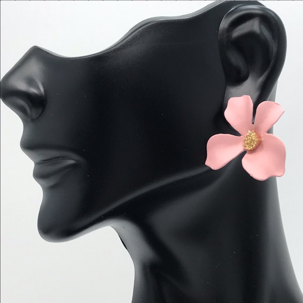GREEN Flower Stud Earrings 🌸 - Picture 4 of 8